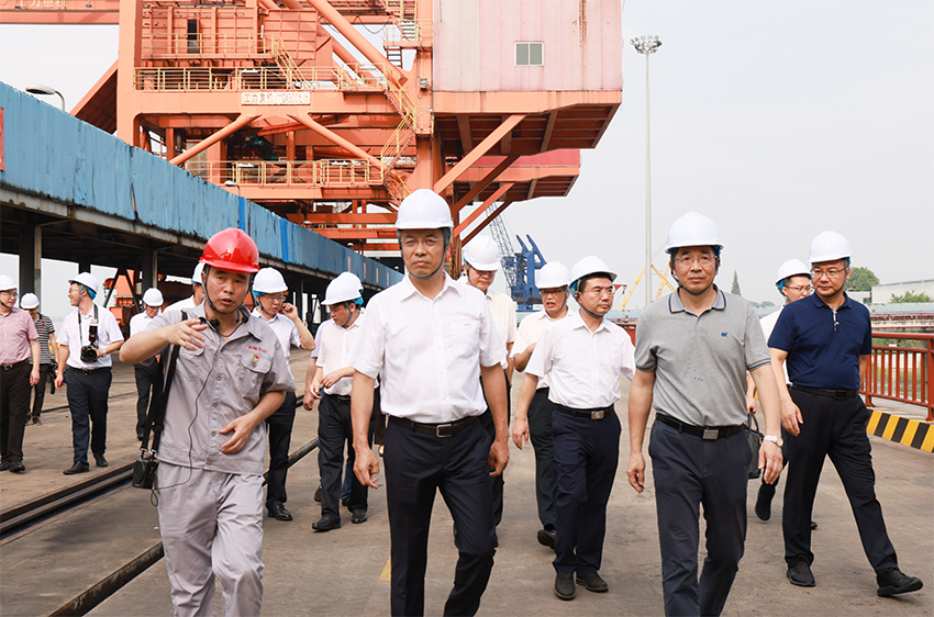 2021765.jpg 2021765.jpg