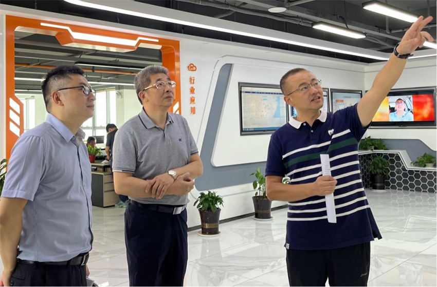 揭小健到倬云数字集团调研指导智慧云眼平台建设工作.png 揭小健到倬云数字集团调研指导智慧云眼平台建设工作.png