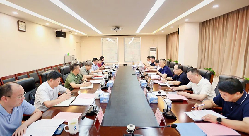 省投资集团重组整合赣江控股集团座谈会召开.jpg 省投资集团重组整合赣江控股集团座谈会召开.jpg