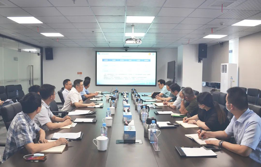 曾昭和一行到天然气集团调研指导生产经营工作.jpg 曾昭和一行到天然气集团调研指导生产经营工作.jpg