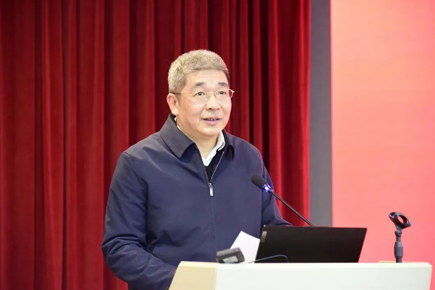 集团召开2024年度总部述职考核会议2.jpg 集团召开2024年度总部述职考核会议2.jpg